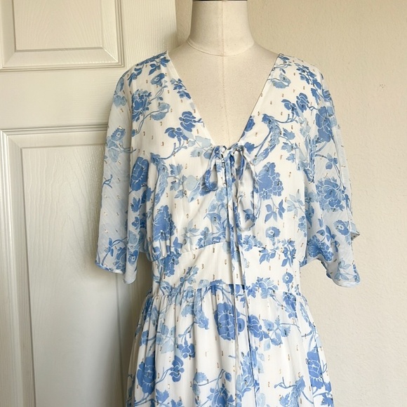 House of Harlow 1960 Floral Metallic Tiered Maxi Dress - Picture 5 of 9